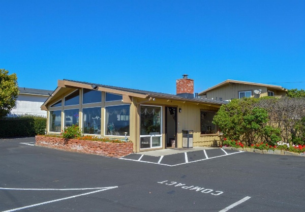 Silver Surf Motel Main image