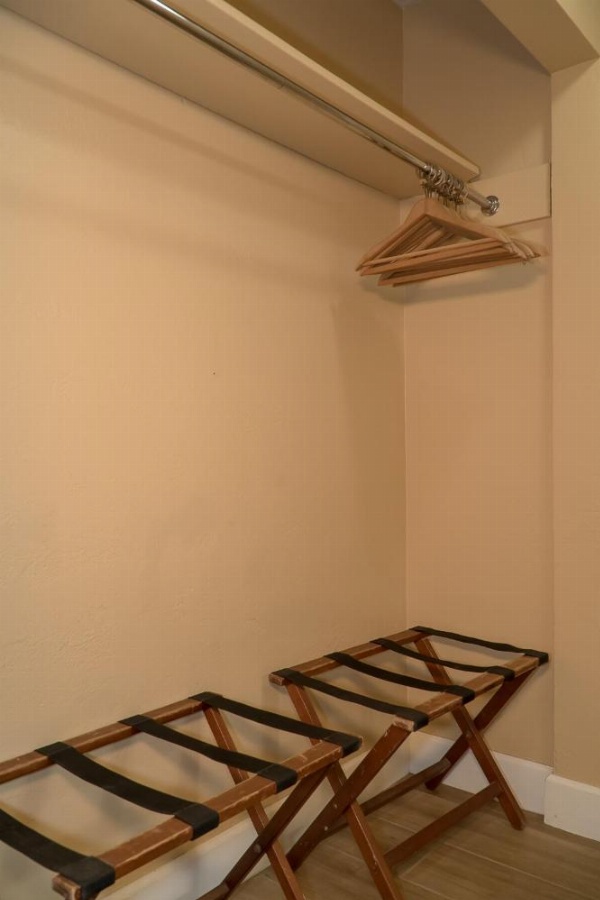 Silver Surf Motel image 20