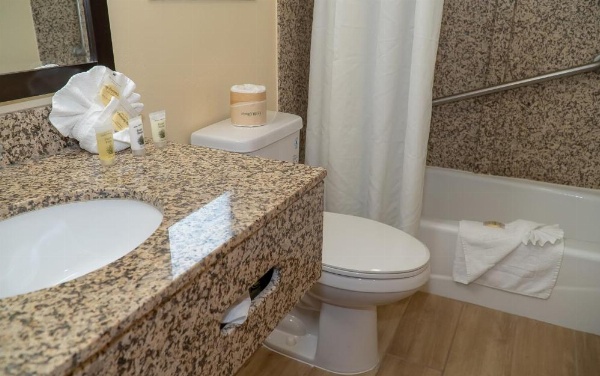 Silver Surf Motel image 29